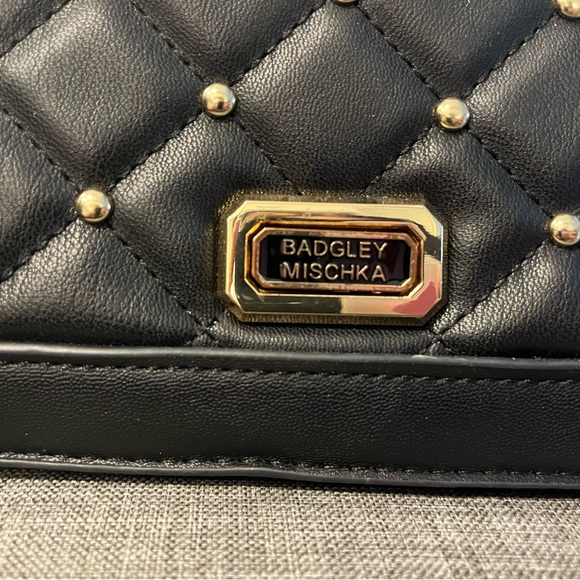 BADGLEY MISCHKA black Quilted leather crossbody with studs Used - Picture 5 of 8